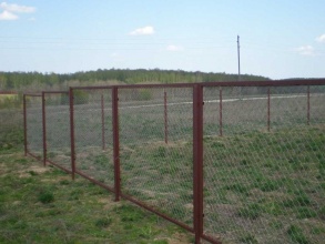 Забор из сетки рабицы в натяг секционный 12 метров фото в Бутово
